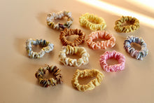 Thin silk scrunchie set - 1 scrunchie
